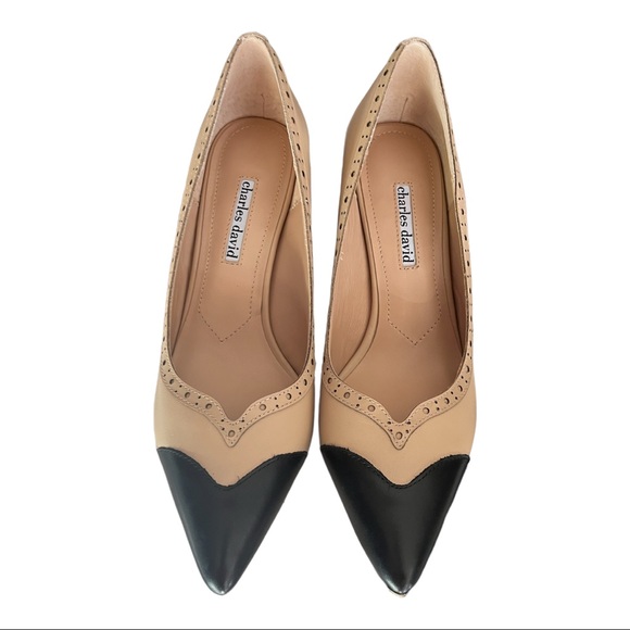 CHARLES DAVID Alanna Brogue Pointed Toe Pump In Nude-black-le Size:8.5 - Picture 2 of 5